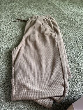 Cozy women Waffle Knit Joggers in Tan